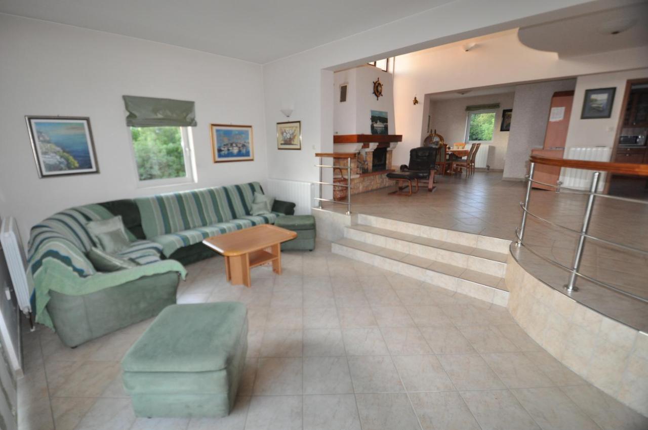 דירות קוסטרנה Lux Apartman Leo מראה חיצוני תמונה